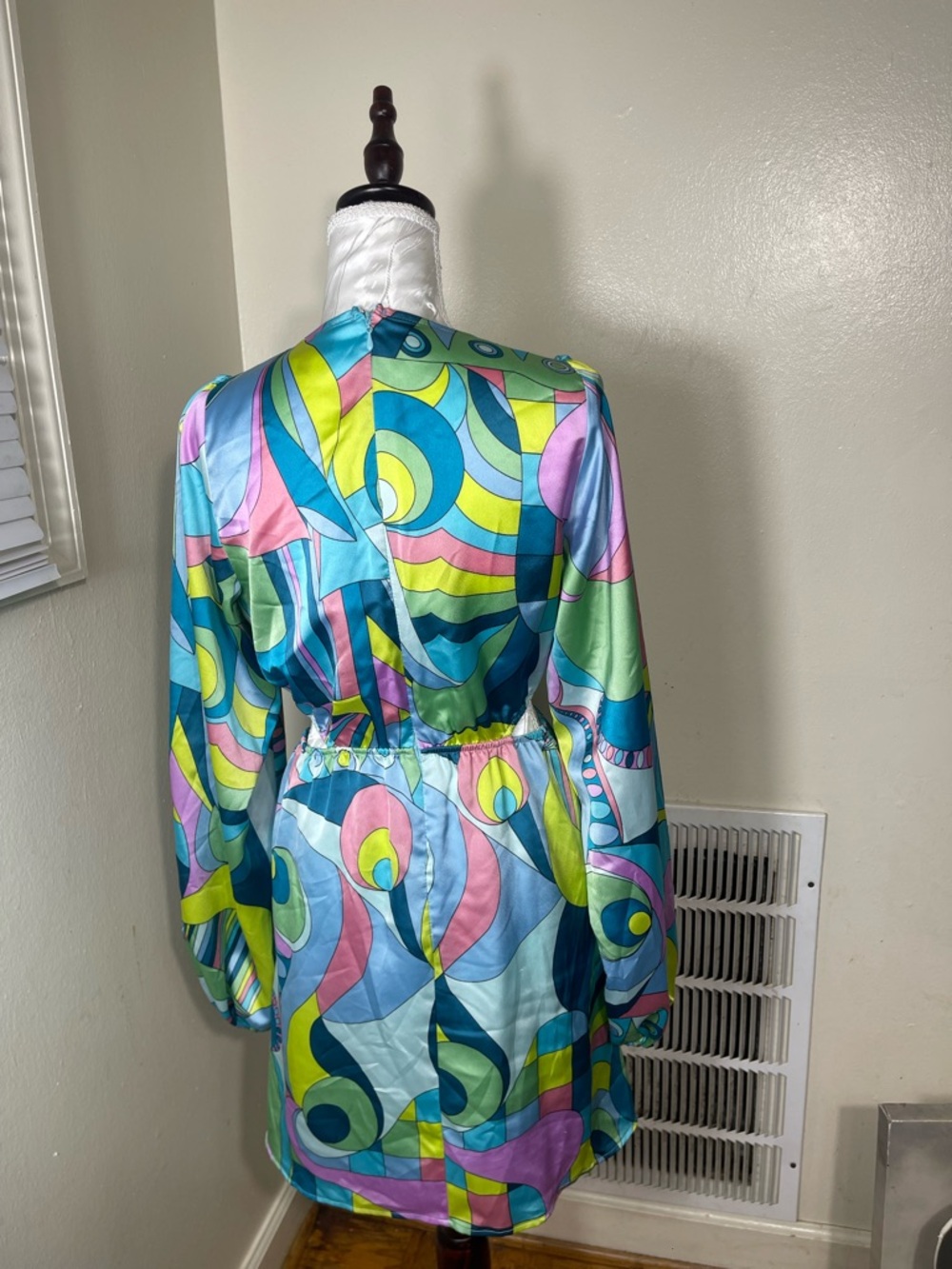 NEW Show Me Your Mumu Go Out Cut Out Mini Dress Luxe Satin M - Picture 5 of 8